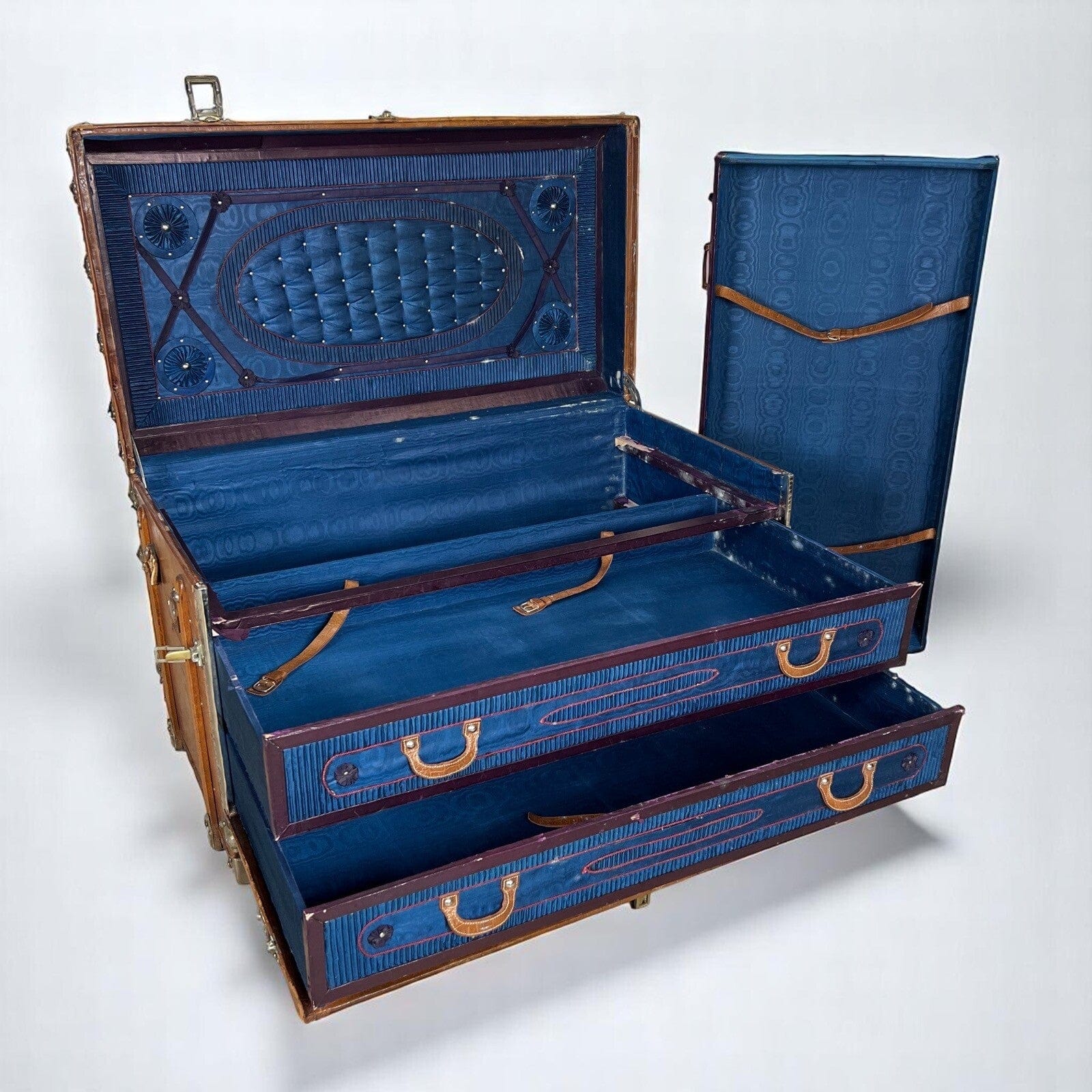 Baule antico in legno da viaggio in pelle con cassetti Cassa d'epoca  800 Arredo Categoria  Casse & Bauli