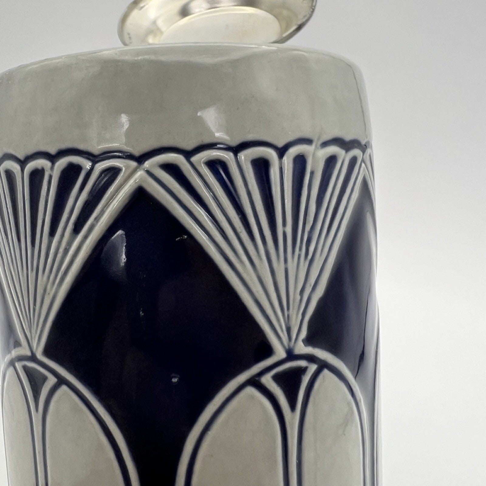 Boccale da birra in ceramica tedesco vintage con coperchio in peltro bicchiere 3 Categoria  Boccali