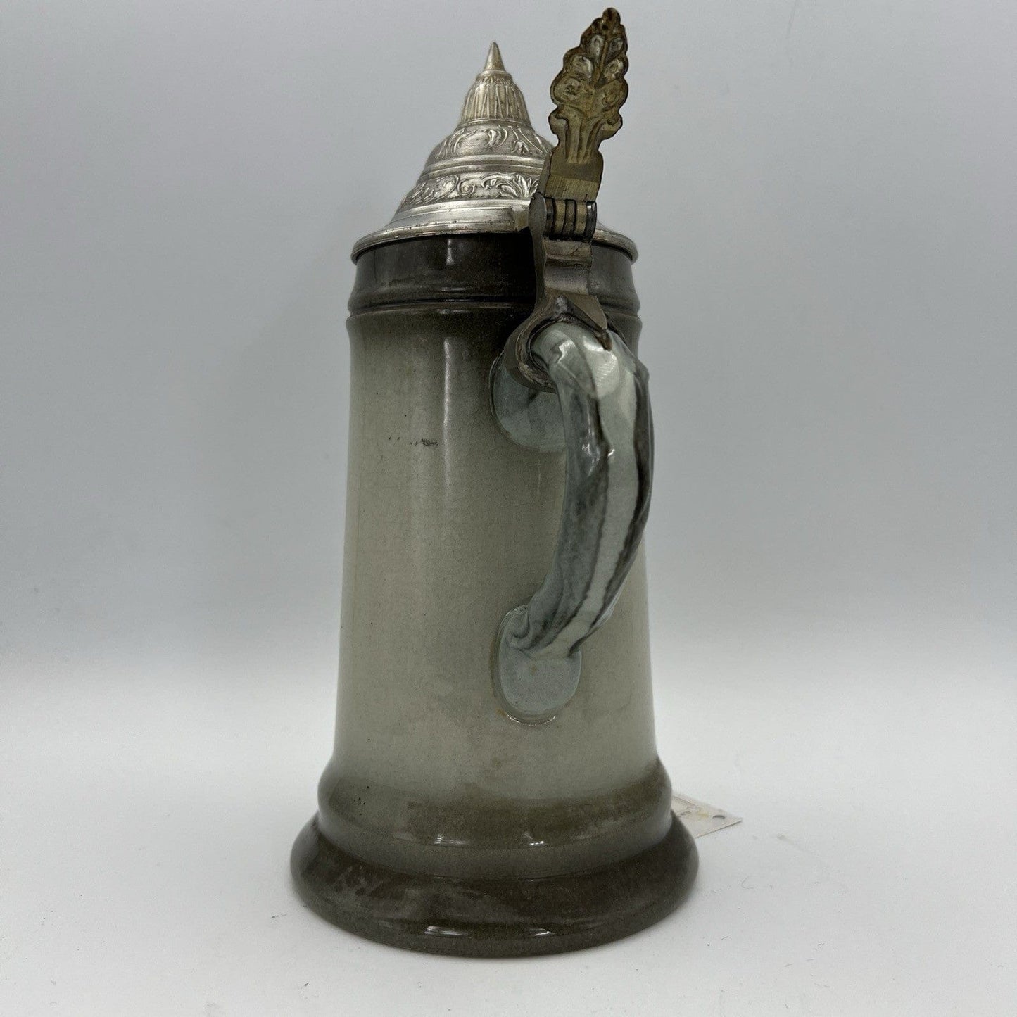 Boccale da birra in ceramica tedesco vintage con coperchio in peltro Dusseldorf Categoria  Boccali