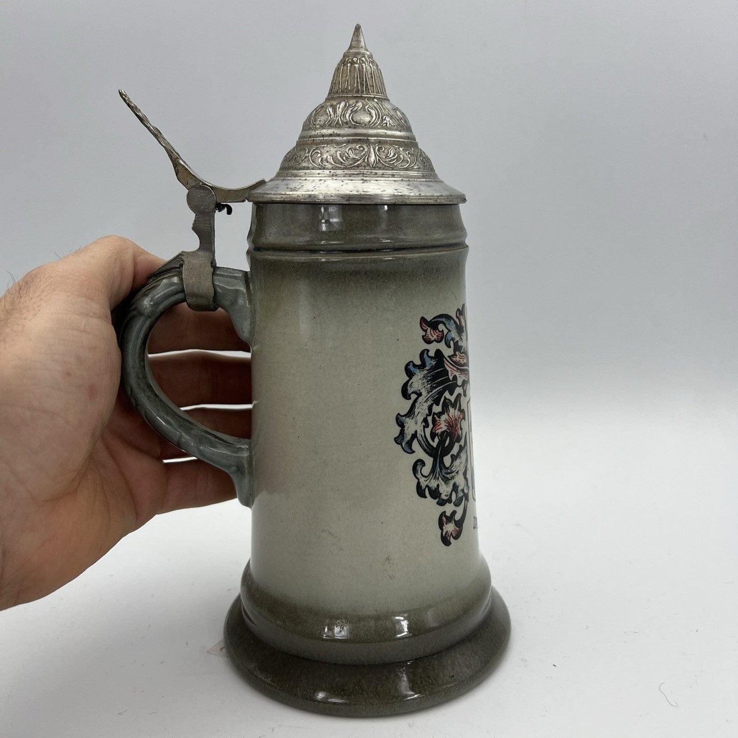 Boccale da birra in ceramica tedesco vintage con coperchio in peltro Dusseldorf Categoria  Boccali