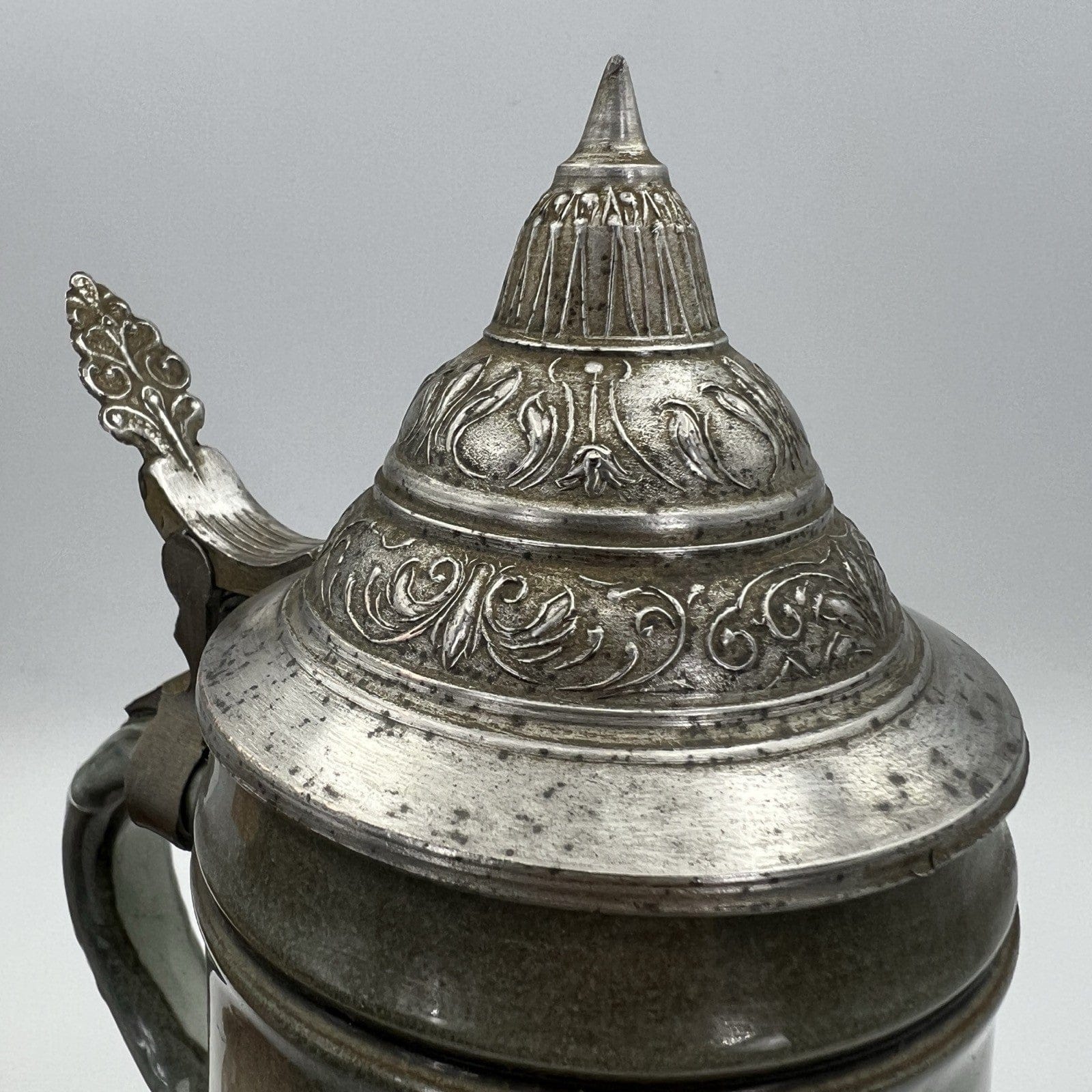 Boccale da birra in ceramica tedesco vintage con coperchio in peltro Dusseldorf Categoria  Boccali