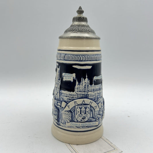 Boccale da birra in ceramica tedesco vintage con coperchio in peltro Praga per Categoria  Boccali