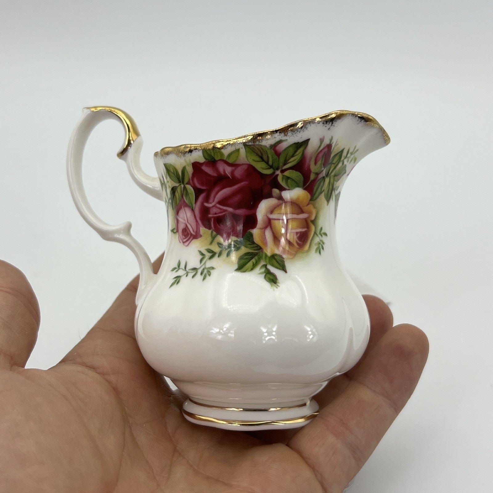 Bricco Latte in porcellana Royal Albert Old Country Roses Lattiera servizio the Categoria  Servizio tazze - Tazze