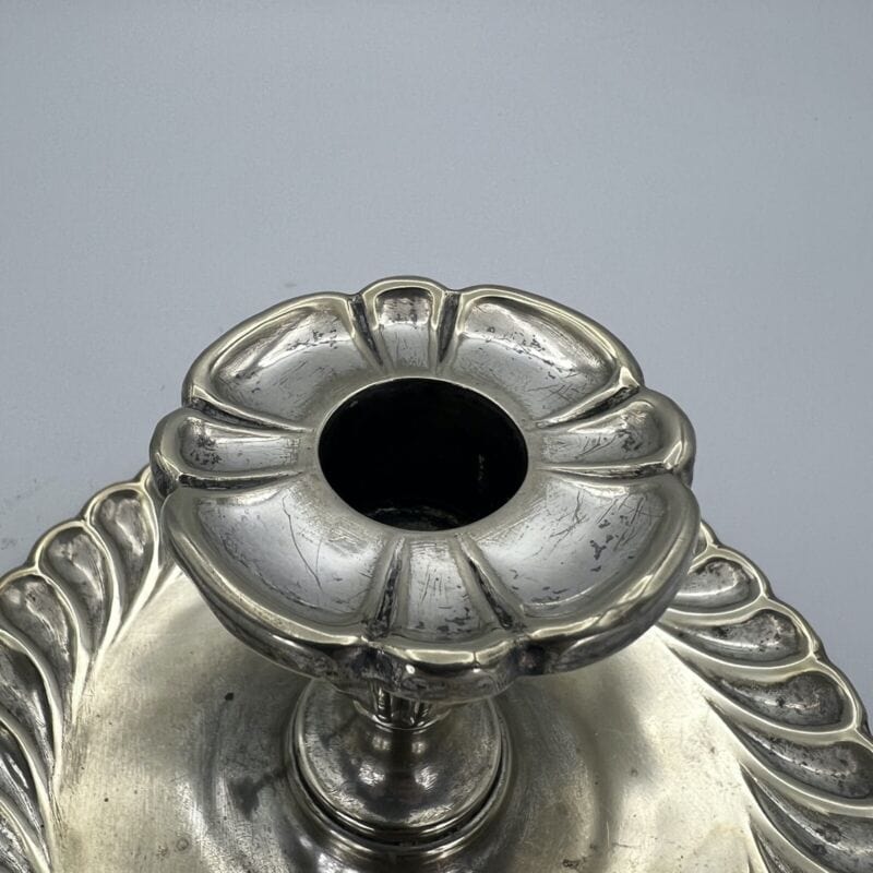Bugia Portacandela d'epoca Candeliere antico in argento sheffield silver plated Categoria  Sheffield & Argento