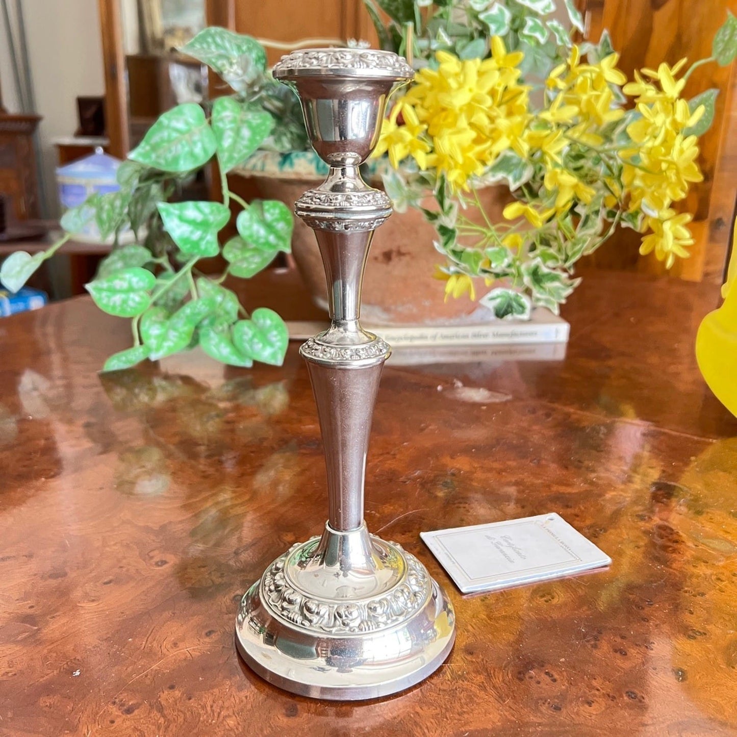 Candelabro antico in argento silver plated candeliere portacandela monofiamma Categoria  Sheffield & Argento