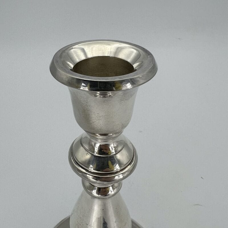 Candelabro antico in argento silver plated candeliere portacandela monofiamma Categoria  Sheffield & Argento