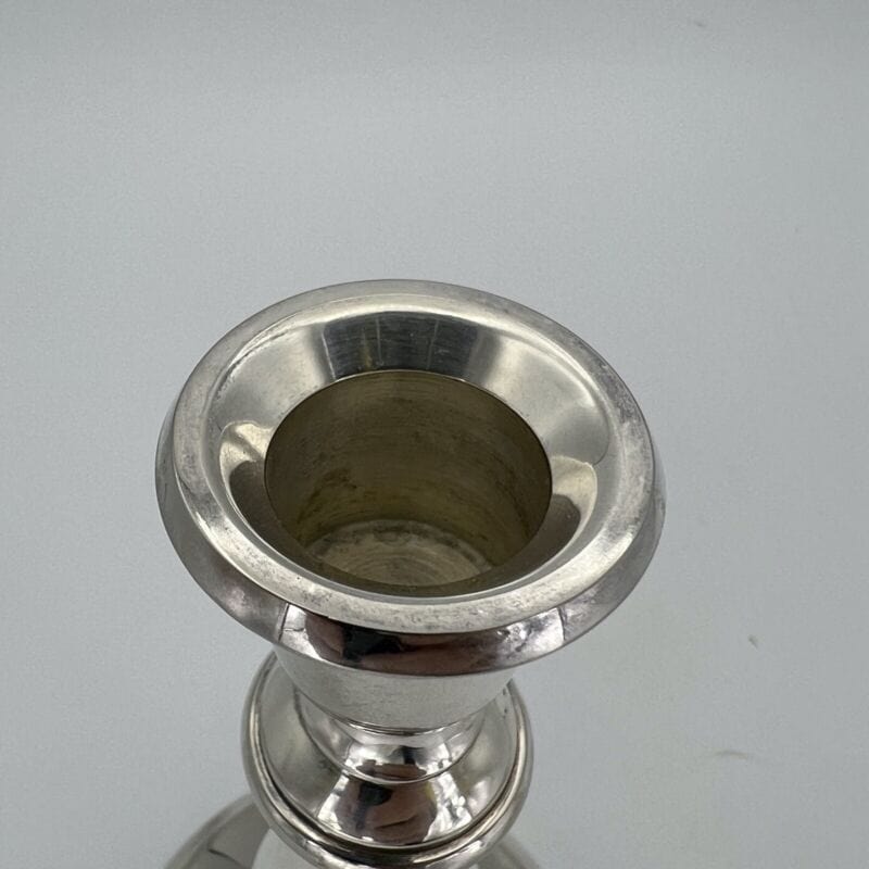 Candelabro antico in argento silver plated candeliere portacandela monofiamma Categoria  Sheffield & Argento