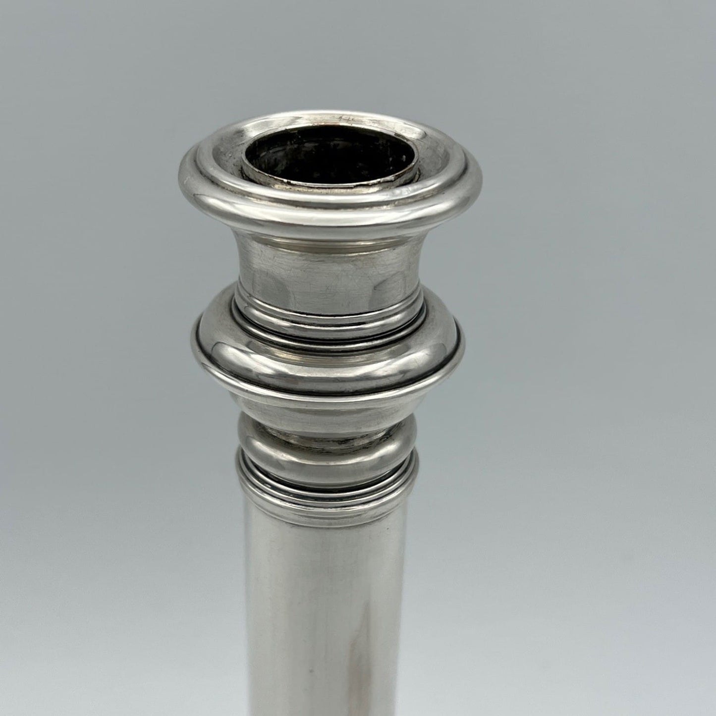 Candelabro antico in argento silver plated candeliere portacandela telescopico Categoria  Sheffield & Argento