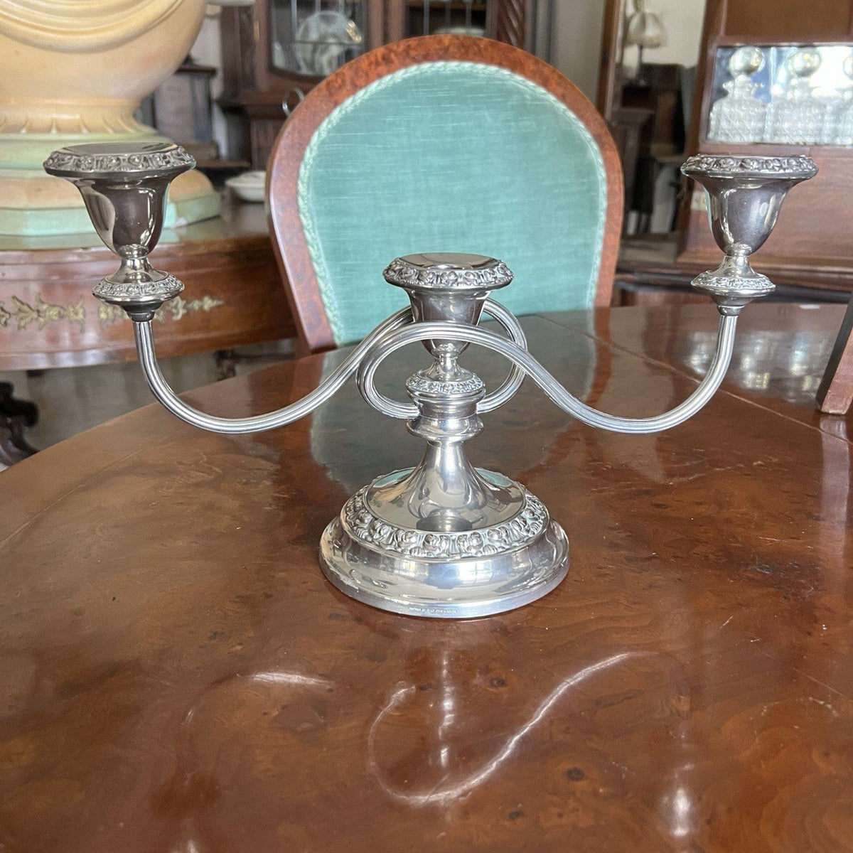 Candelabro antico in argento silver plated candeliere portacandele rocaille Categoria  Sheffield & Argento