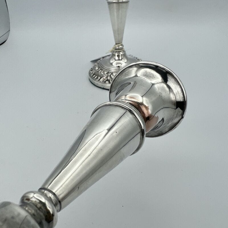 Candelieri Candelabro antico in argento silver plated portacandela epoca 800 Categoria  Sheffield & Argento