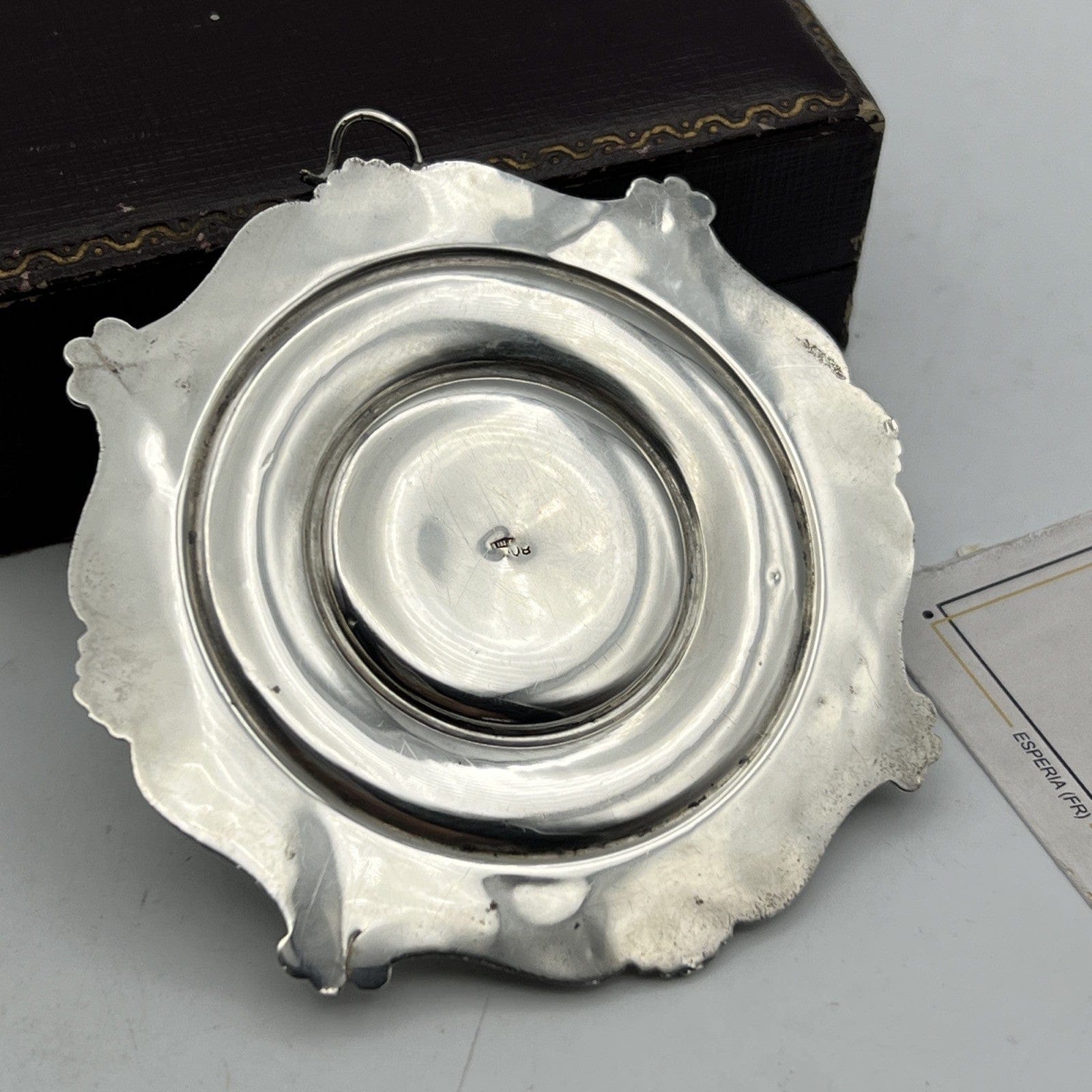 Capoculla in Argento massiccio 800 Antico Medaglione con Battesimo anni Anni 50 Categoria  Oggetti sacri - rosari