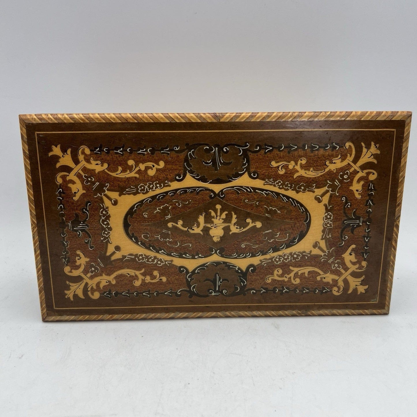 Carillon con Ballerina antica in legno portagioie cofanetto Melodia  Romantica Categoria  Carillon