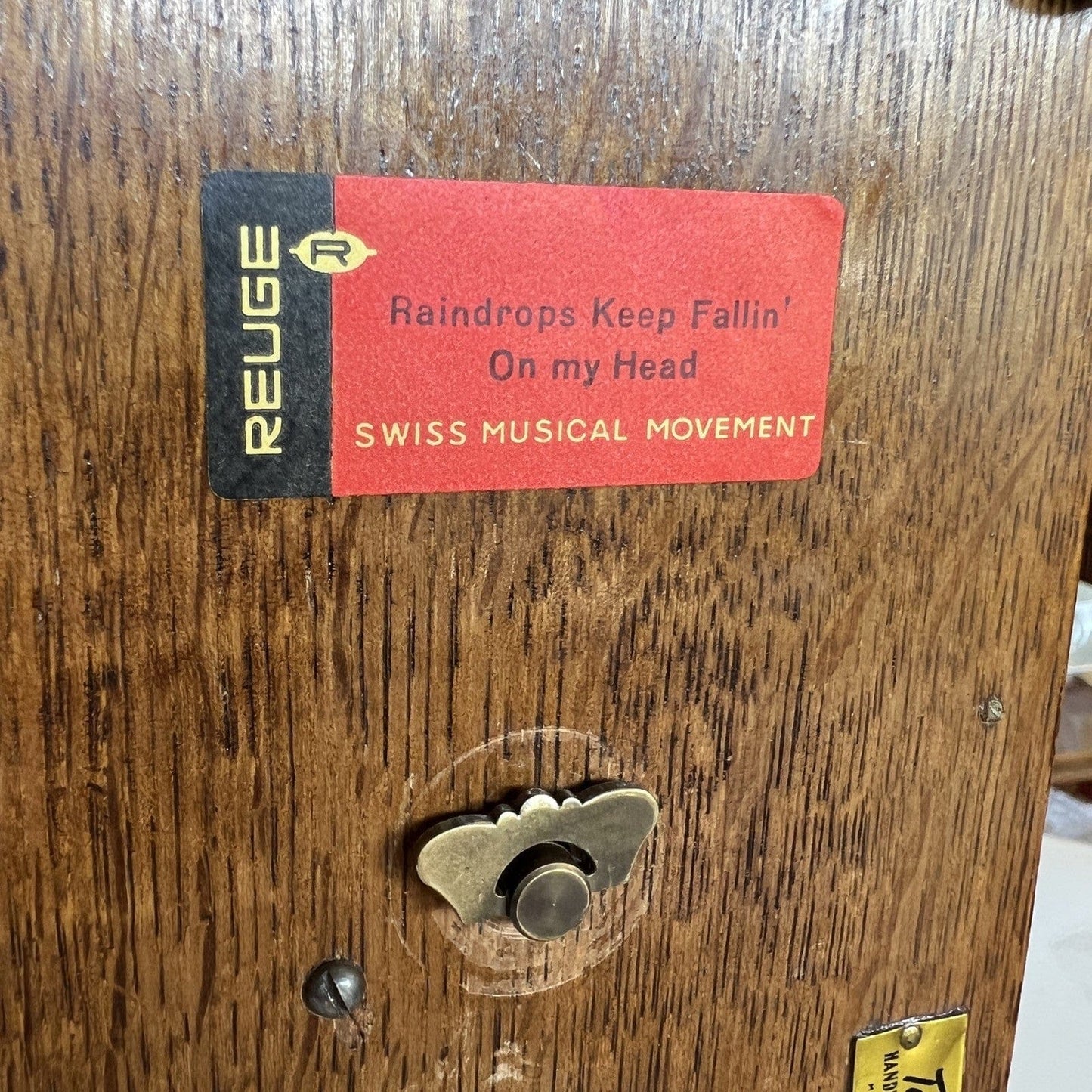 Carillon vintage antico in legno scatola baule cassapanca Inglese anni '40 Categoria  Carillon