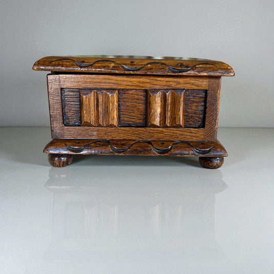 Carillon vintage antico in legno scatola baule cassapanca Inglese anni '40 Categoria  Carillon