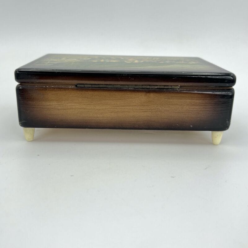 Carillon vintage antico in legno scatola portagioie cofanetto anni 40 50 Cavalli Categoria  Carillon