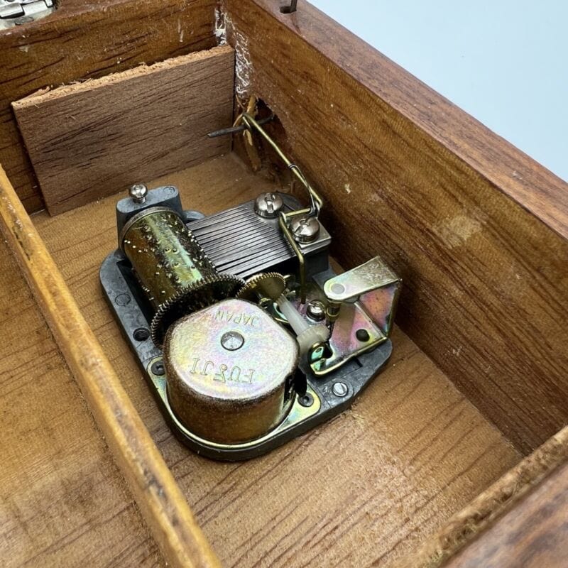 Carillon vintage antico in legno scatola portagioie cofanetto anni 50 O Sole Mio Categoria  Carillon