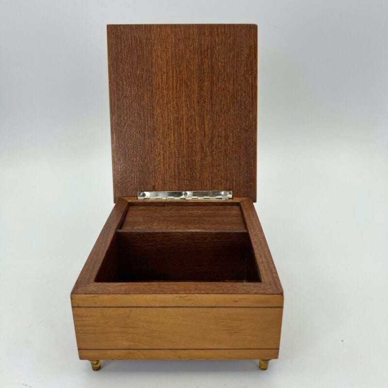 Carillon Vintage Antico scatola portagioie cofanetto anni 50 TORNA A SURRIENTO Categoria  Carillon