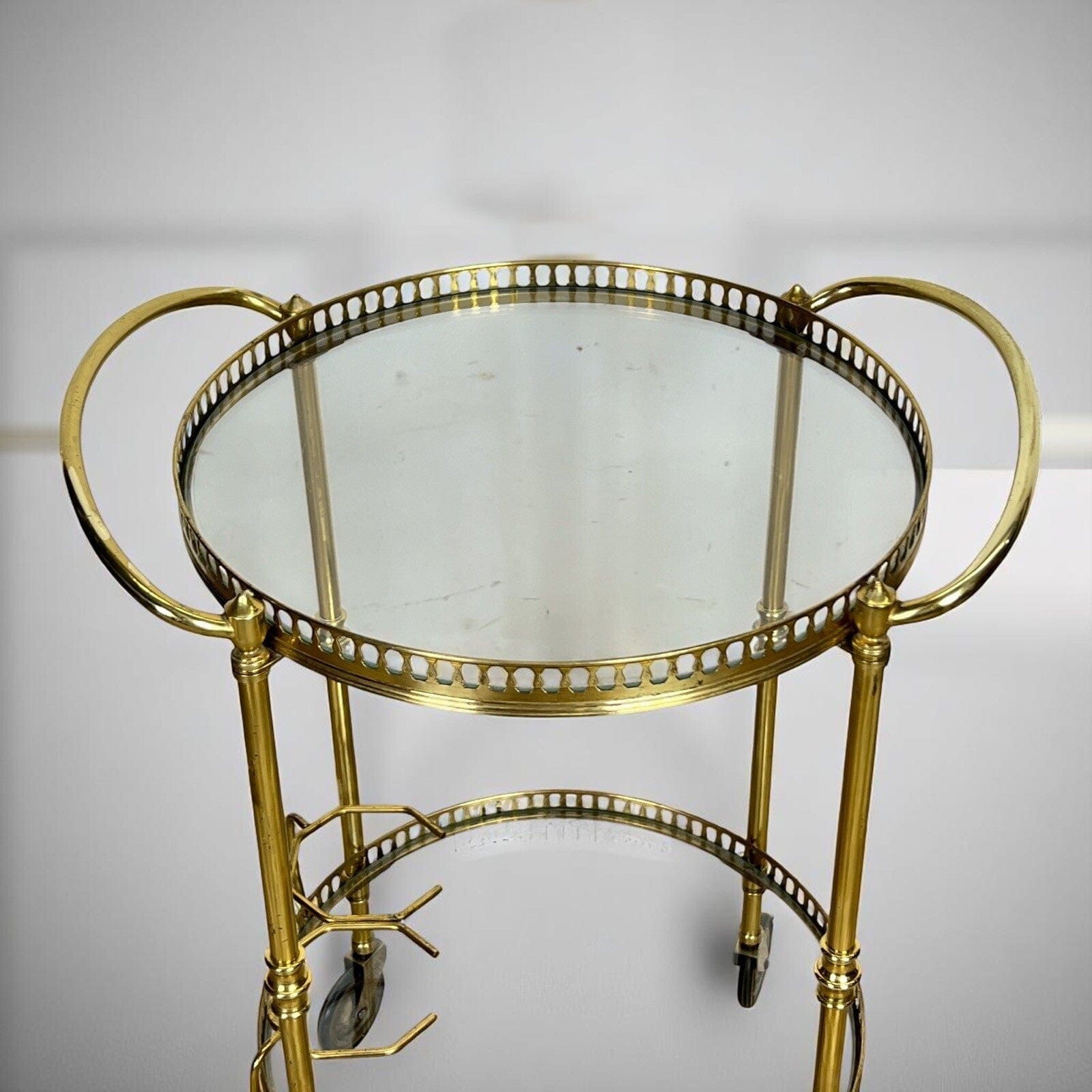 Carrello bar antico in ottone cromato portavivande rotondo vintage anni 40 50 Categoria  Carrelli