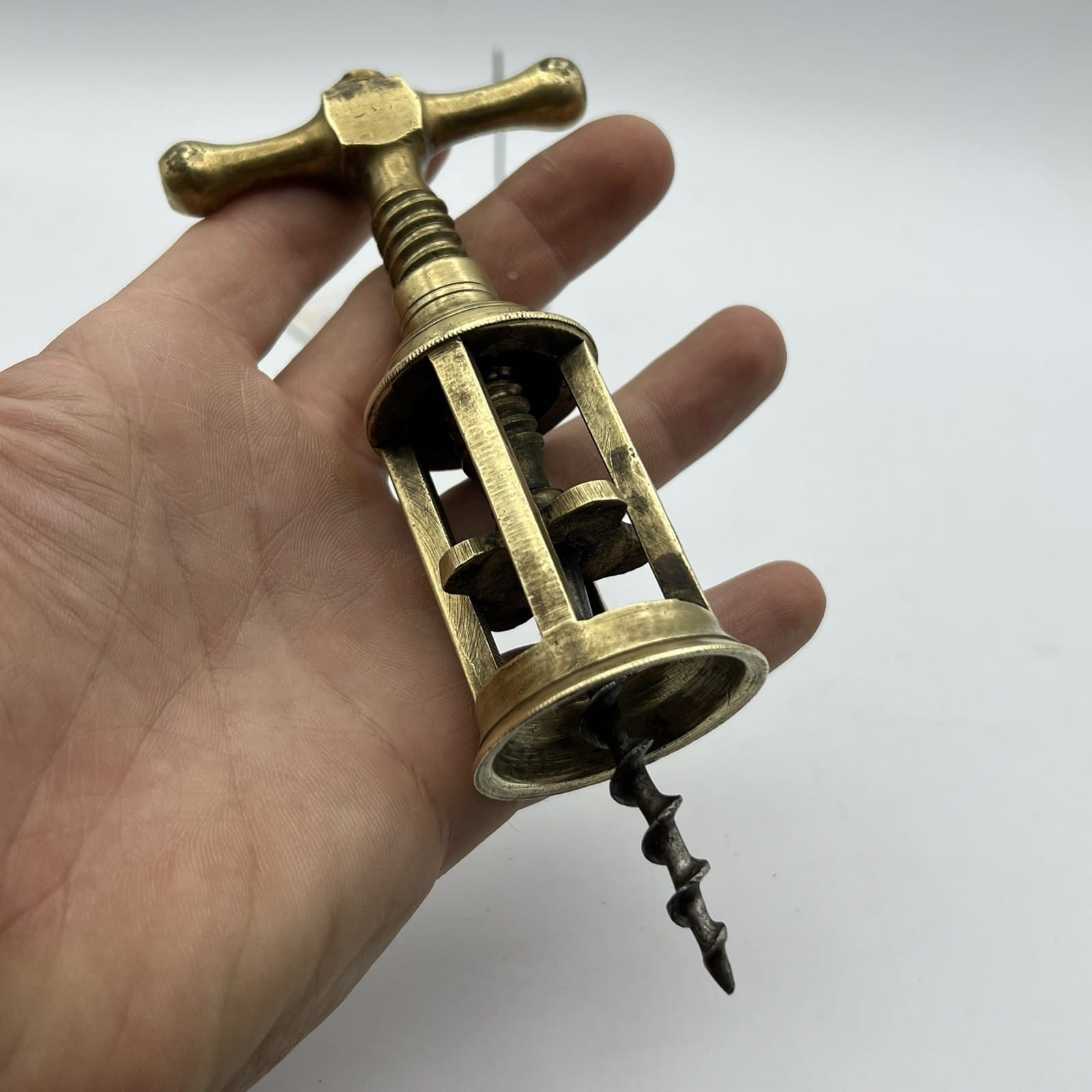 Cavatappi antico in ottone da collezione d'epoca corkscrew tirebouchon retro Categoria  Cavatappi