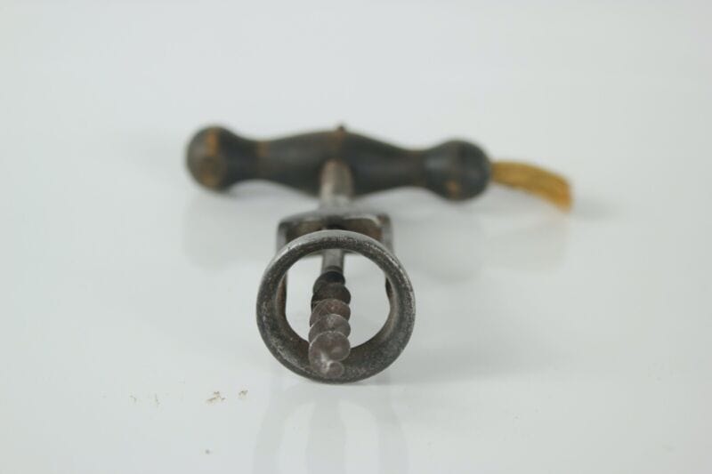 Cavatappi da collezione antico epoca 800 corkscrew vintage tire bouchon legno Categoria  Cavatappi