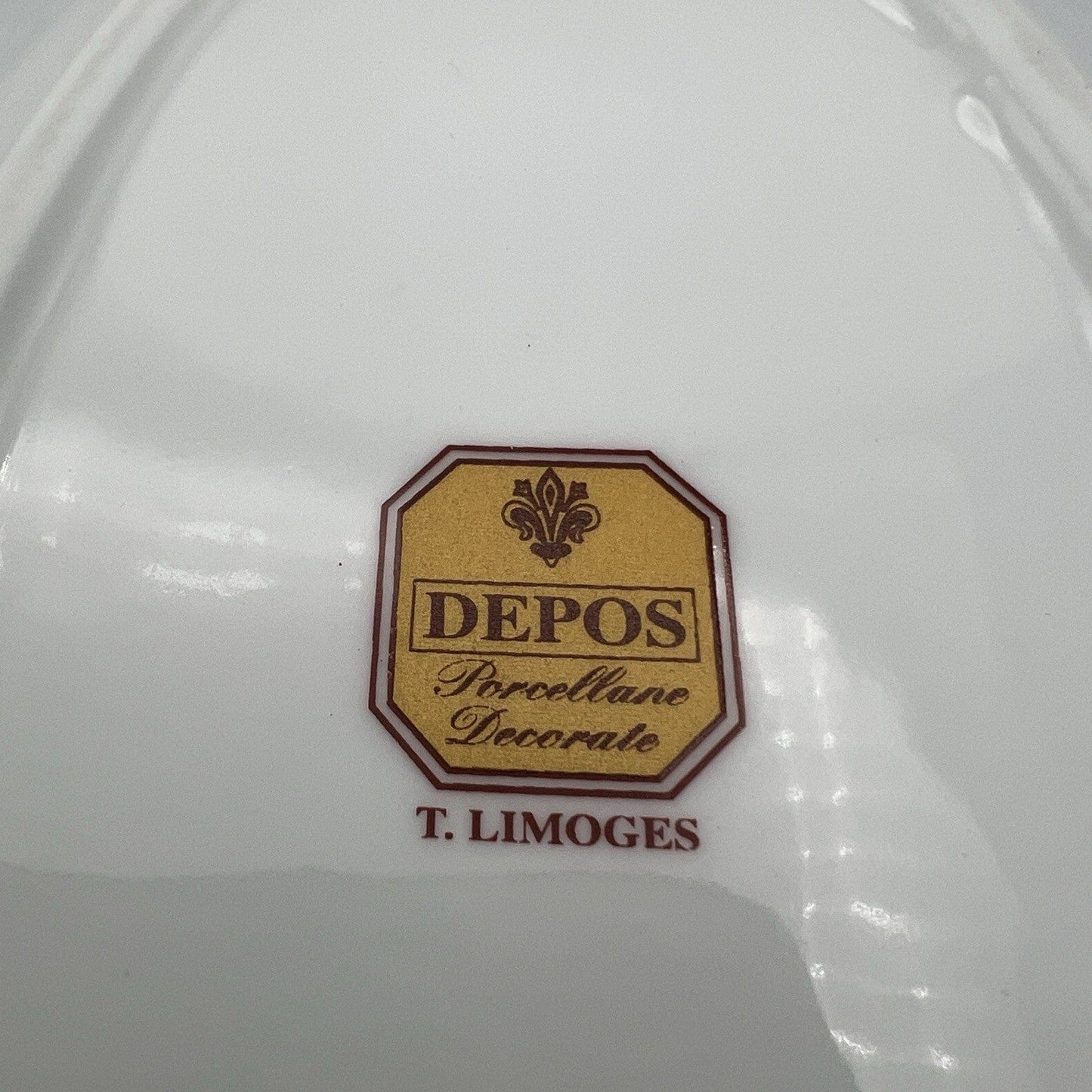 Centrotavaola a forma di Uovo in porcellana stile antico Limoges decori Oro Categoria  Centrotavola e Ciotole