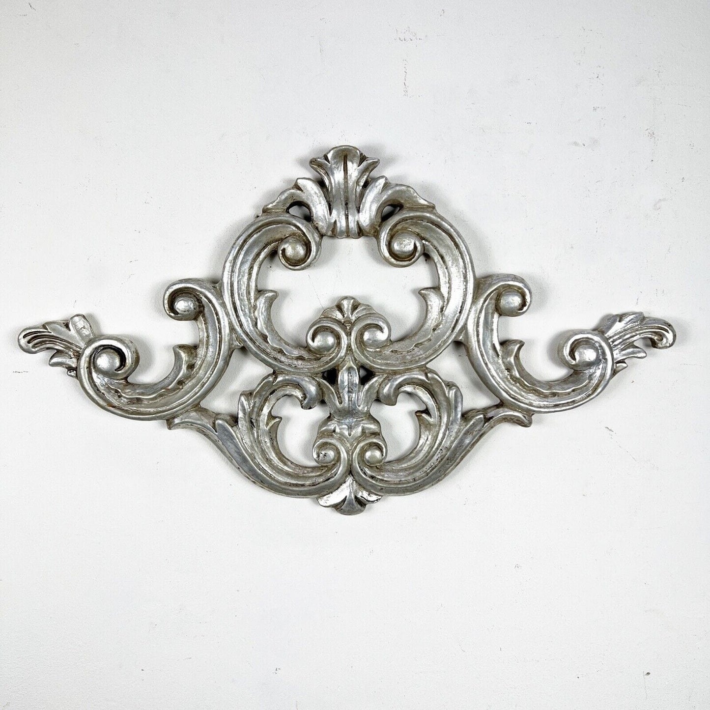 Cimasa antica in legno fregio sovraporta sopra porta intaglio barocco argento Categoria  Cimase Fregi Intagli