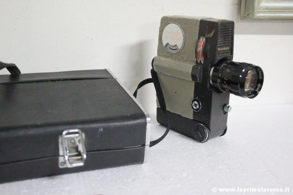 CINEPRESA VINTAGE SANKYO  8CM CON ZOOM PRONON 8,526mm. f1,8.+ CUSTODIA Categoria  Lenti-Cannocchiali-Occhiali