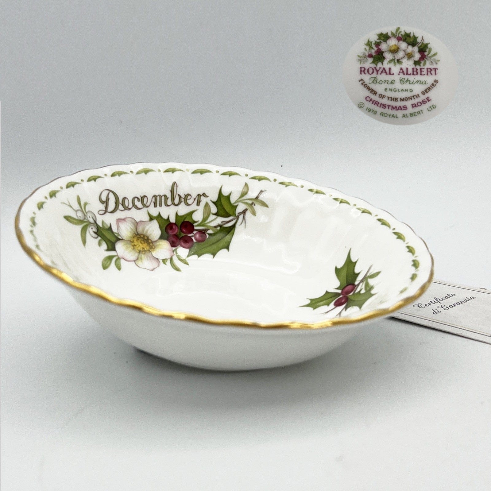 Ciotola ciotolina Coppetta in porcellana Royal Albert con mese DICEMBRE 900 1970 Categoria  Centrotavola e Ciotole