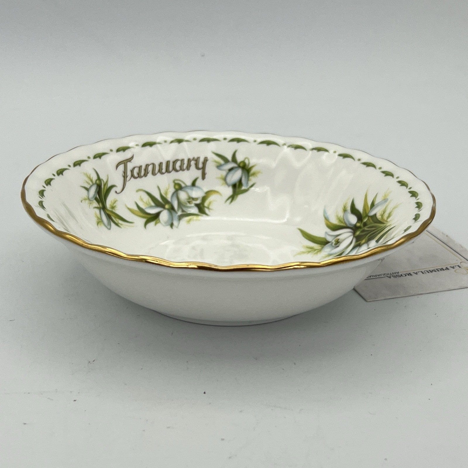 Ciotola ciotolina Coppetta in porcellana Royal Albert con mese GENNAIO '900 1970 Categoria  Servizio tazze - Tazze