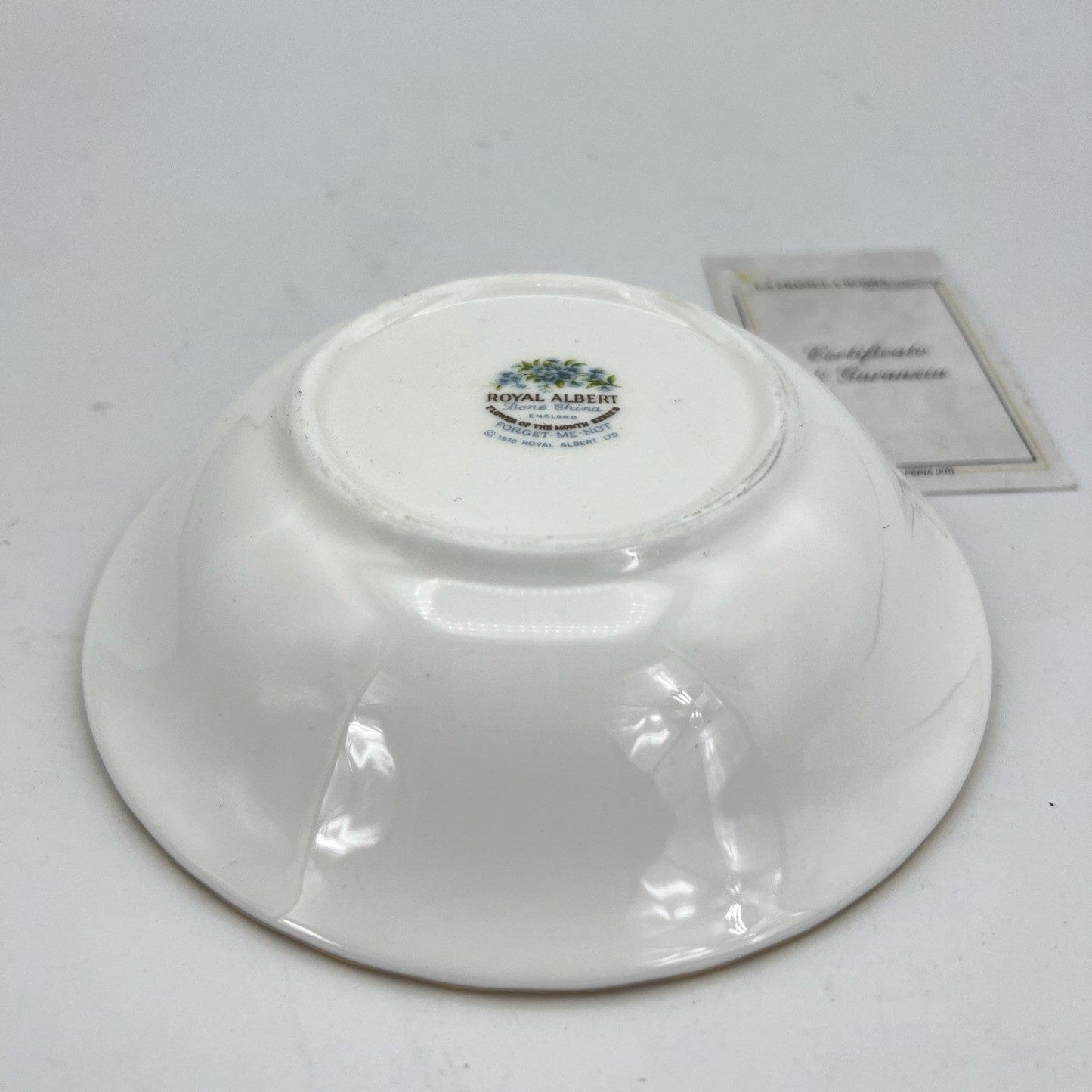 Ciotola ciotolina Coppetta in porcellana Royal Albert con mese LUGLIO 1970 900 Categoria  Centrotavola e Ciotole