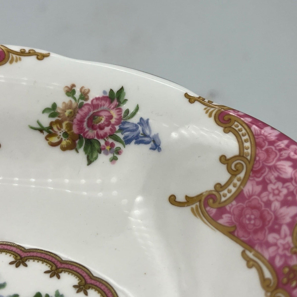 Ciotola scodella in porcellana inglese Royal Albert Lady Carlyle 1944 Coppetta Categoria  Centrotavola e Ciotole