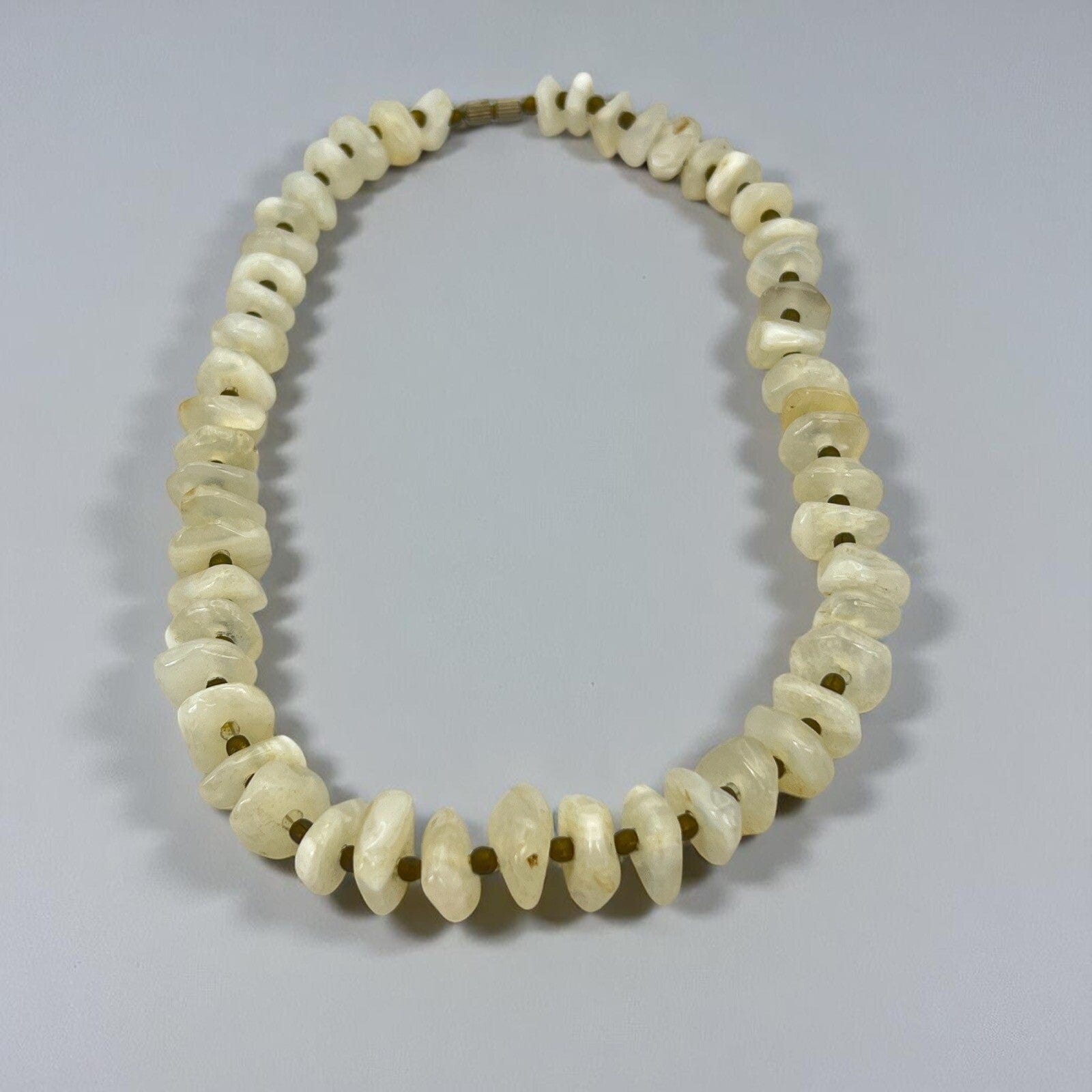 Collana da per donna in Pietre Quarzo bianco Girocollo Inglese Vintage anni '70 Categoria  Bigiotteria & Accessori