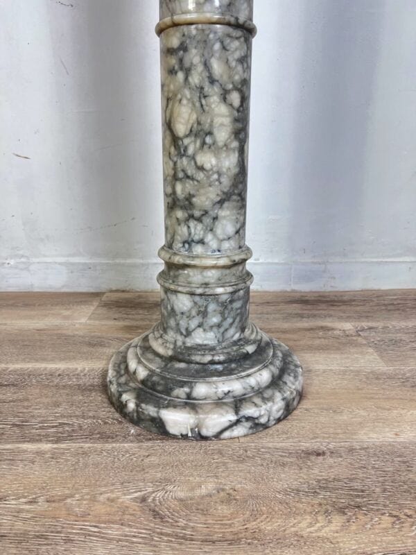 Colonna in marmo stile antico classico 800 porta vaso piedistallo trespolo 900 Categoria  Portapiante