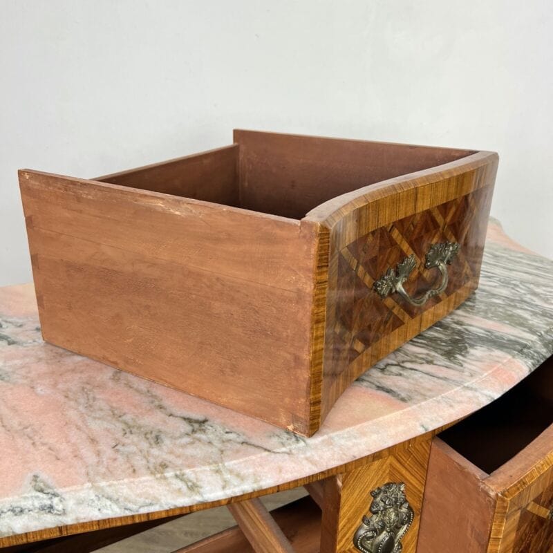 Comò cassettone antico in stile Luigi XV bombato intarsiato mobile in legno 900 Categoria  Comò & Cassettiere