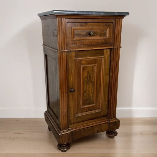 Comodino Antico in legno di noce piano marmo grigio Epoca 800 vintage  Italiano Categoria  Comodini