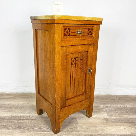 Comodino antico mobiletto mobile in legno stile Liberty porta telefono 900 Categoria  Arredamento