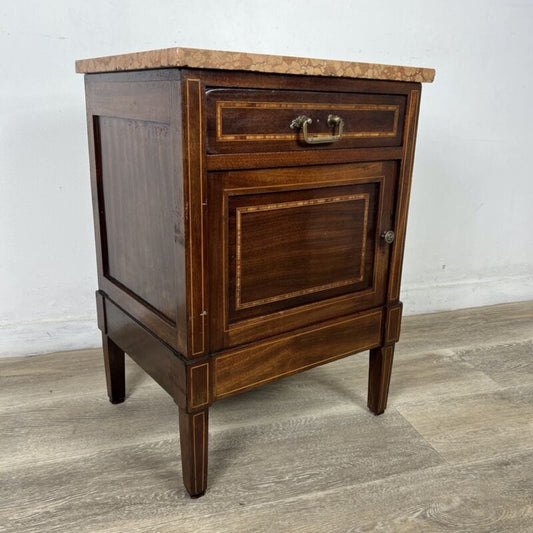 Comodino antico mobiletto mobile in legno stile liberty porta telefono 900 marmo Categoria  Comodini