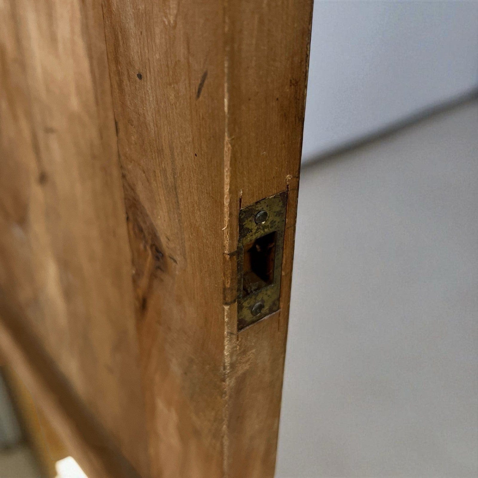 Comodino antico mobiletto mobile in legno stile Liberty porta telefono epoca 900 Categoria  Comodini