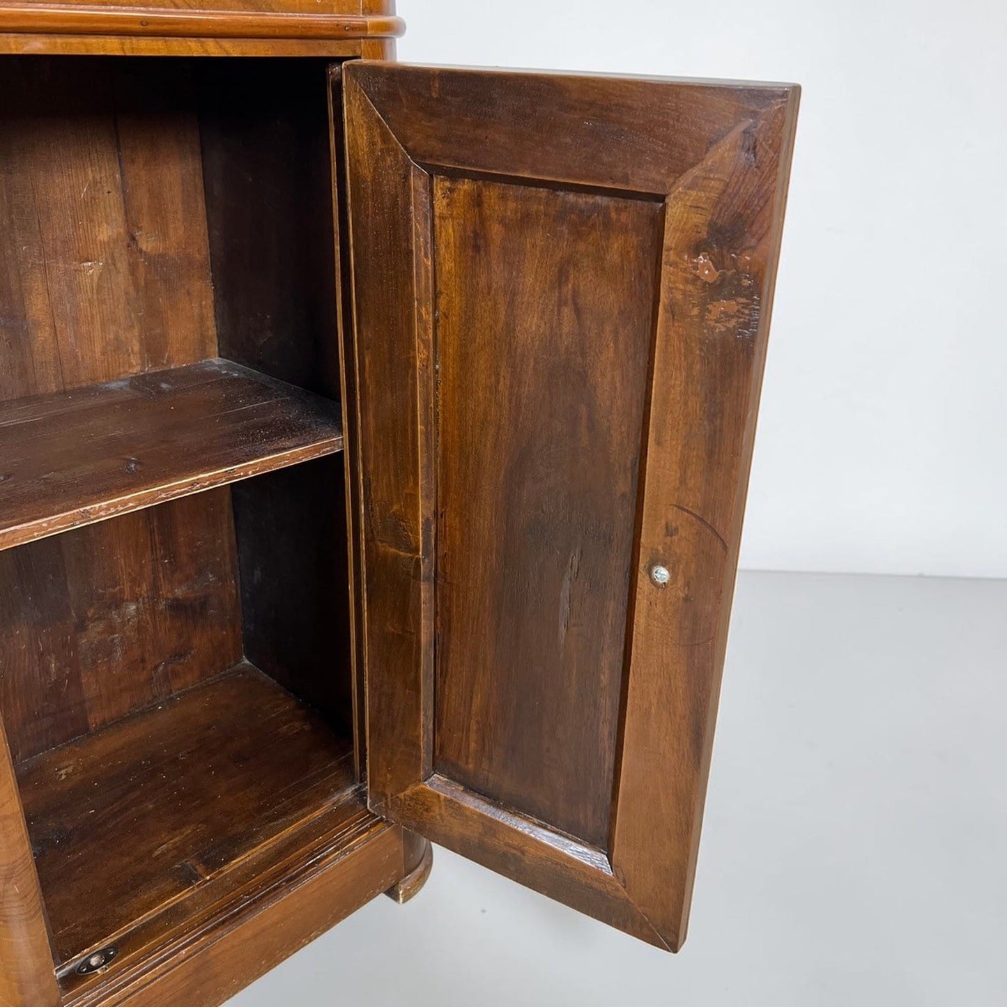Comodino antico mobiletto Porta telefono in legno massello chiaro d'epoca 800 Categoria  Comodini