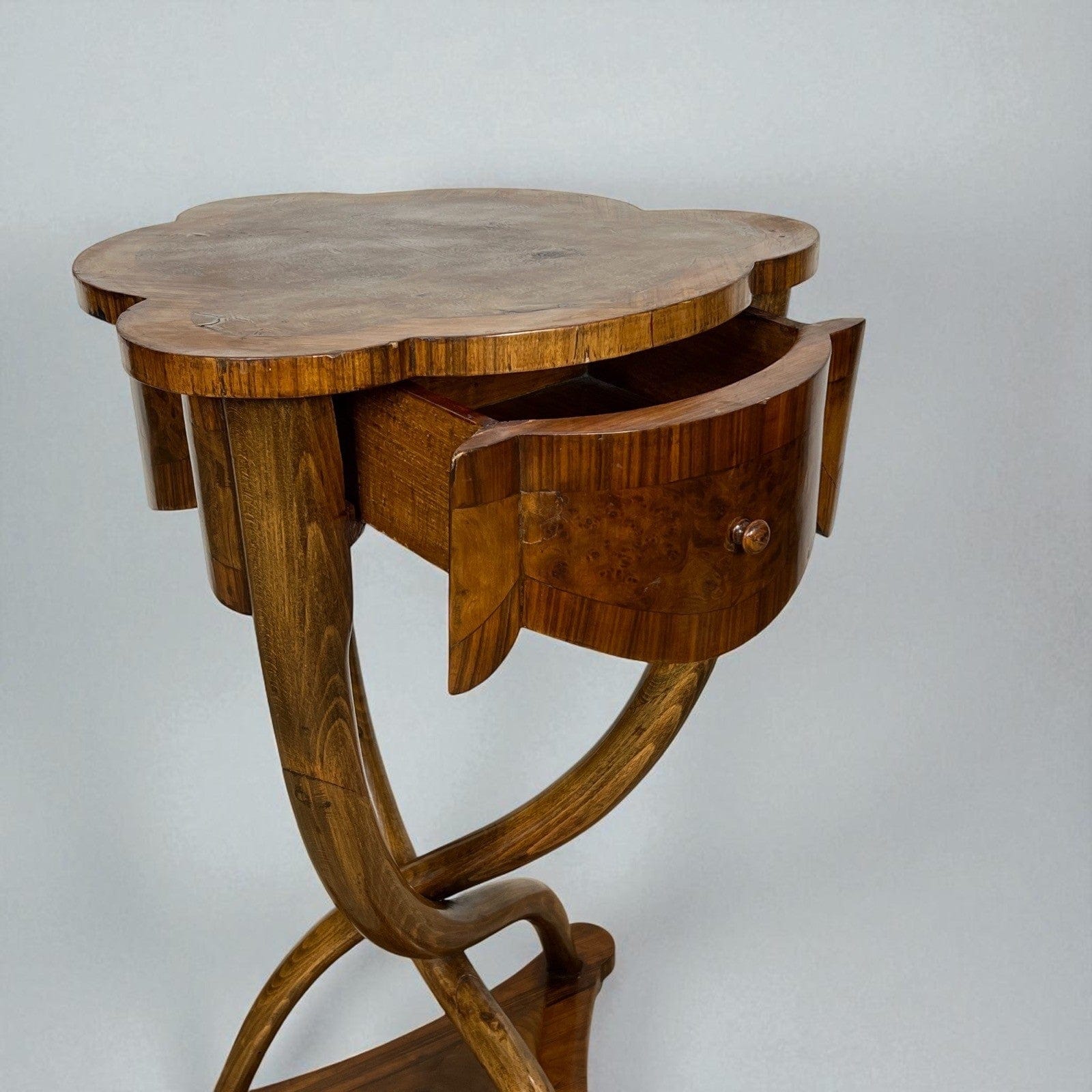 Comodino Antico Stile art deco mobile tavolino vintage in legno di Noce Chiaro Categoria  Comodini