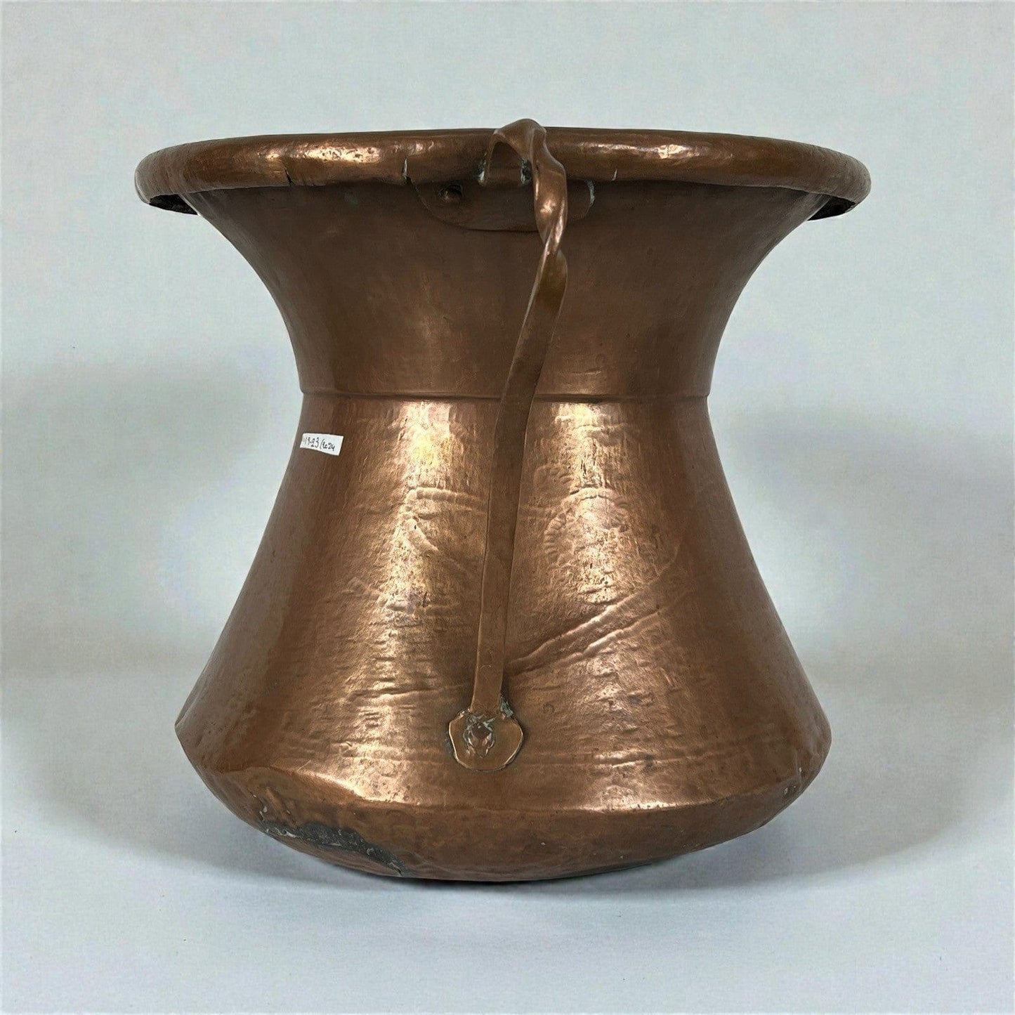 Conca antica in rame concone vecchia anfora d'epoca con manici vaso portafiori Categoria  altro