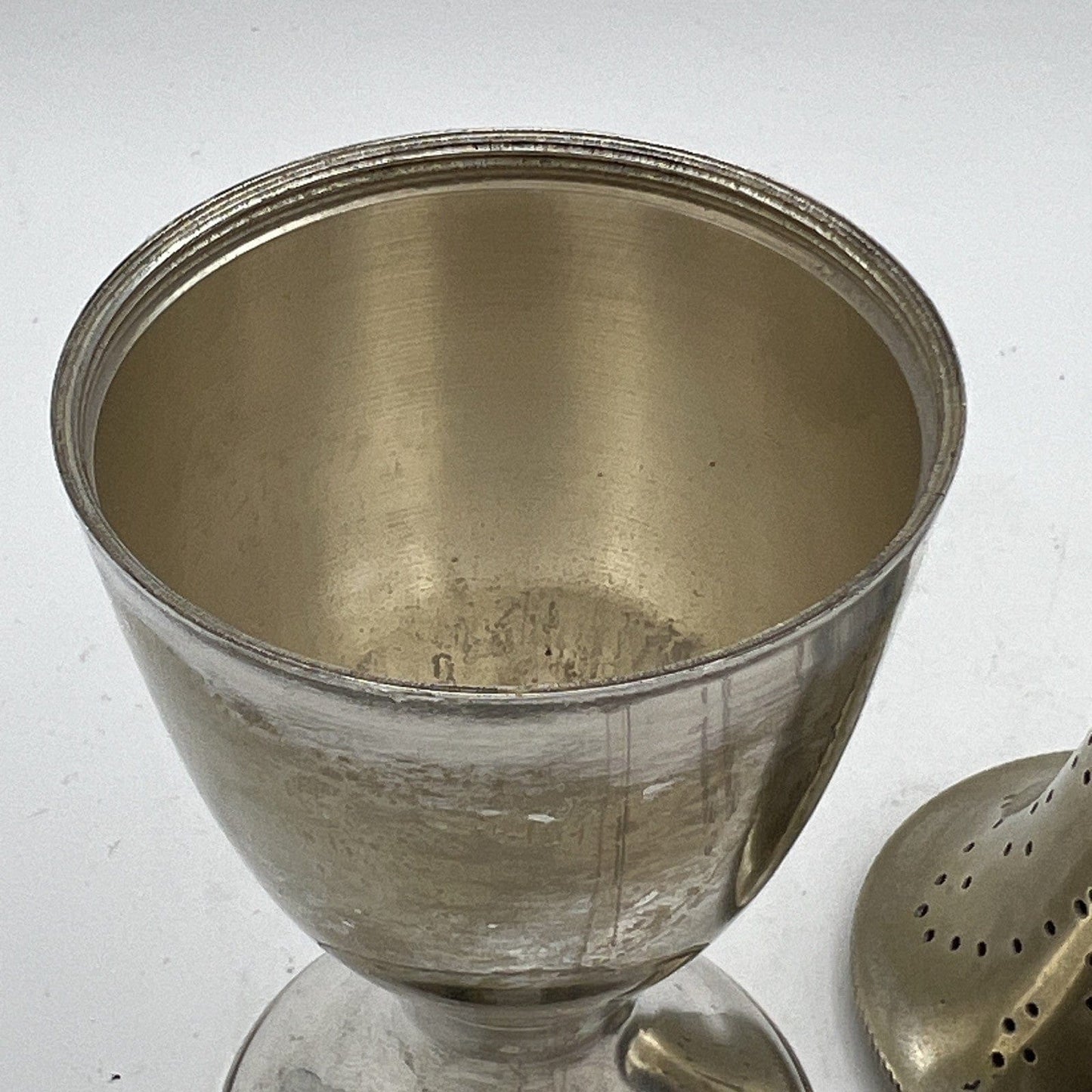 Contenitore spargi zucchero cacao da tavola in silver plated stile antico 900 Categoria  Sheffield & Argento