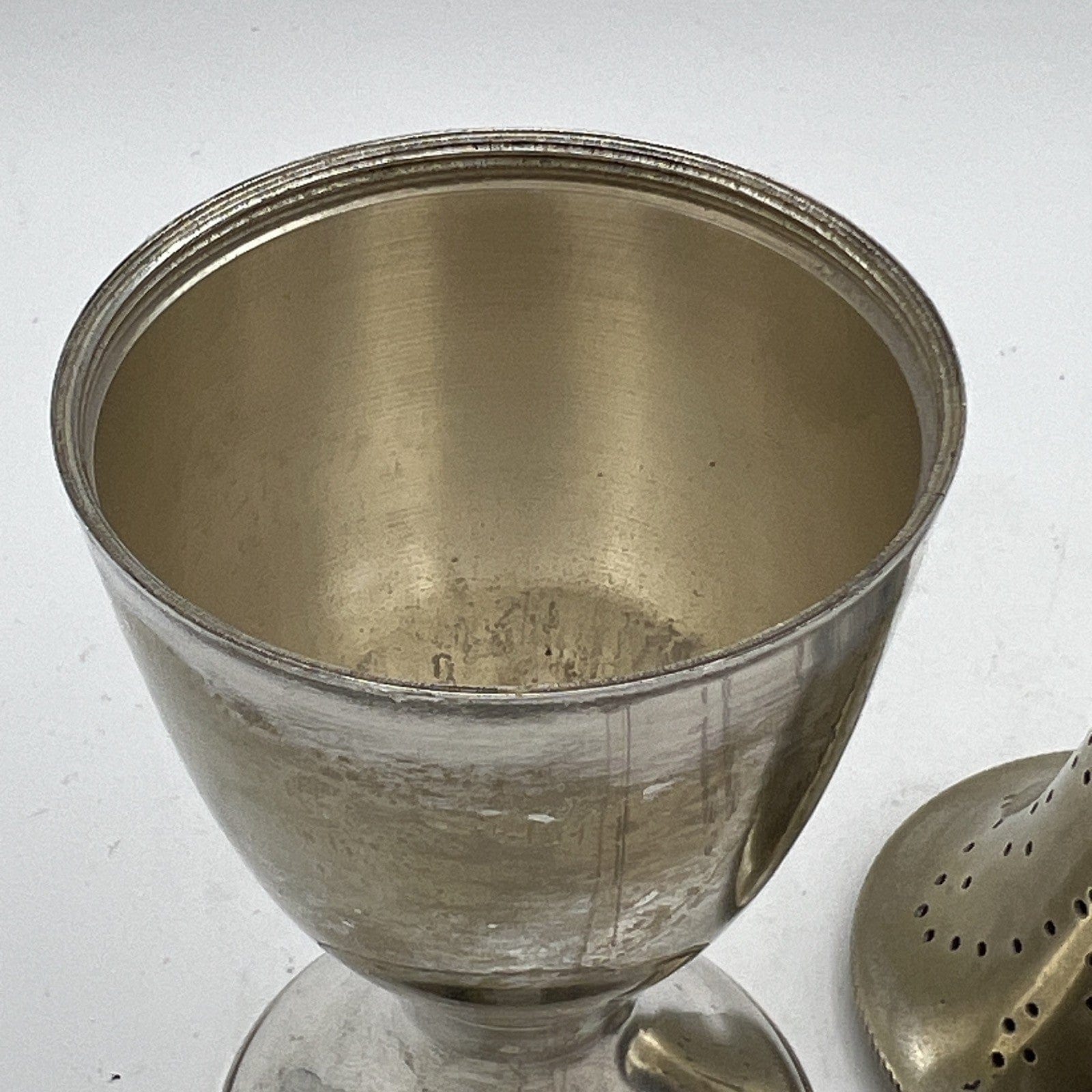 Contenitore spargi zucchero cacao da tavola in silver plated stile antico 900 Categoria  Sheffield & Argento