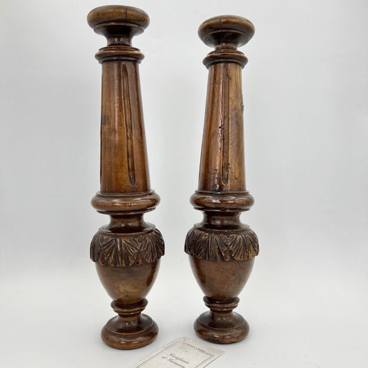 Coppia di Colonne Antiche Tornite Intagliate in legno Fregi per Restauro 800 Categoria  Cimase-Fregi-Intagli in legno