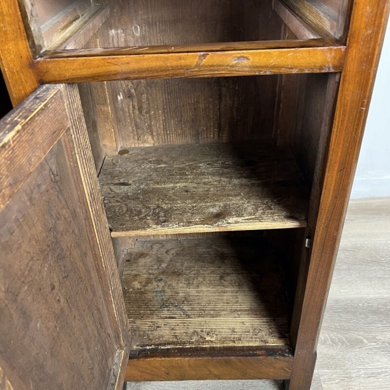 Coppia di Comodini Antichi in legno comodino arte povera vintage epoca 900 Categoria  Arredamento