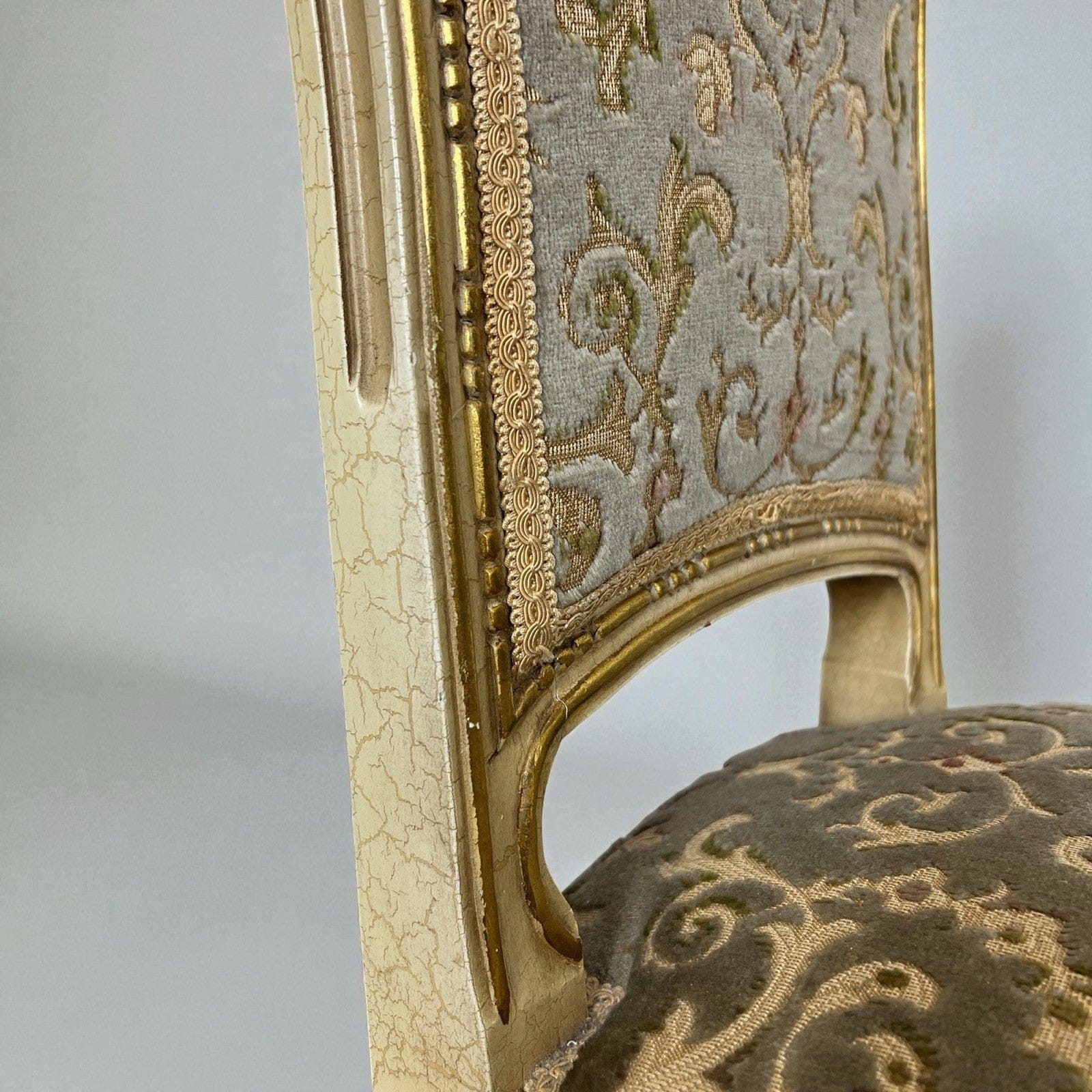 Coppia Sedie antiche in legno stile veneziano ingresso sediolina beige da camera Categoria  Sedie