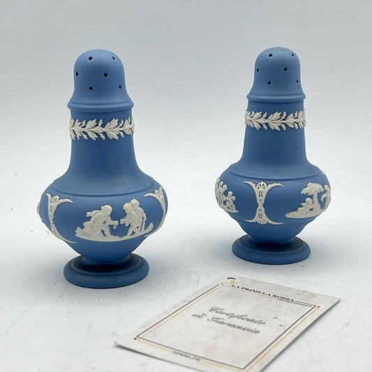 Coppia set sale e pepe  in porcellana Wedgwood Celeste Vintage cherubini angeli Categoria  Vasi e Portafiori