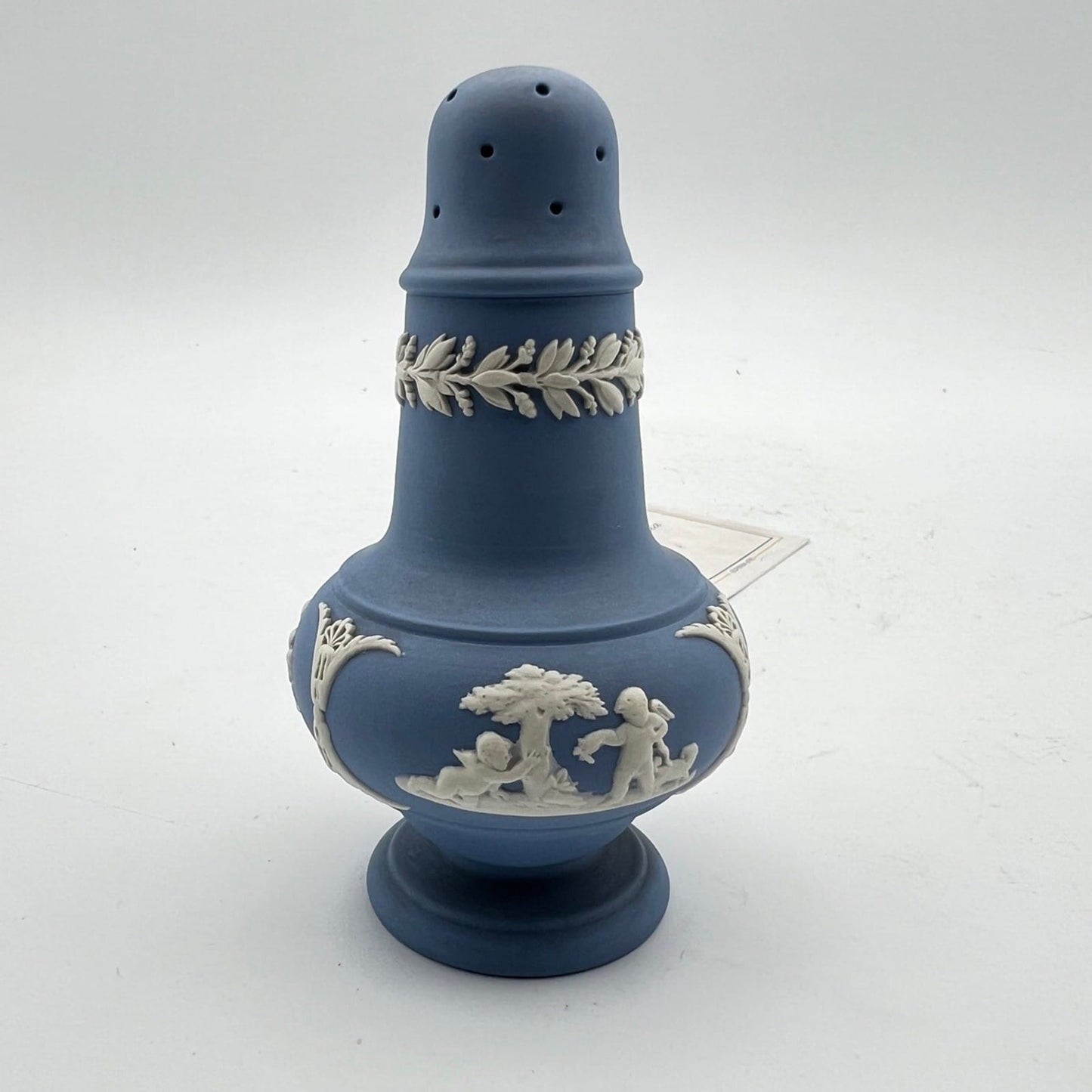 Coppia set sale e pepe  in porcellana Wedgwood Celeste Vintage cherubini angeli Categoria  Vasi e Portafiori