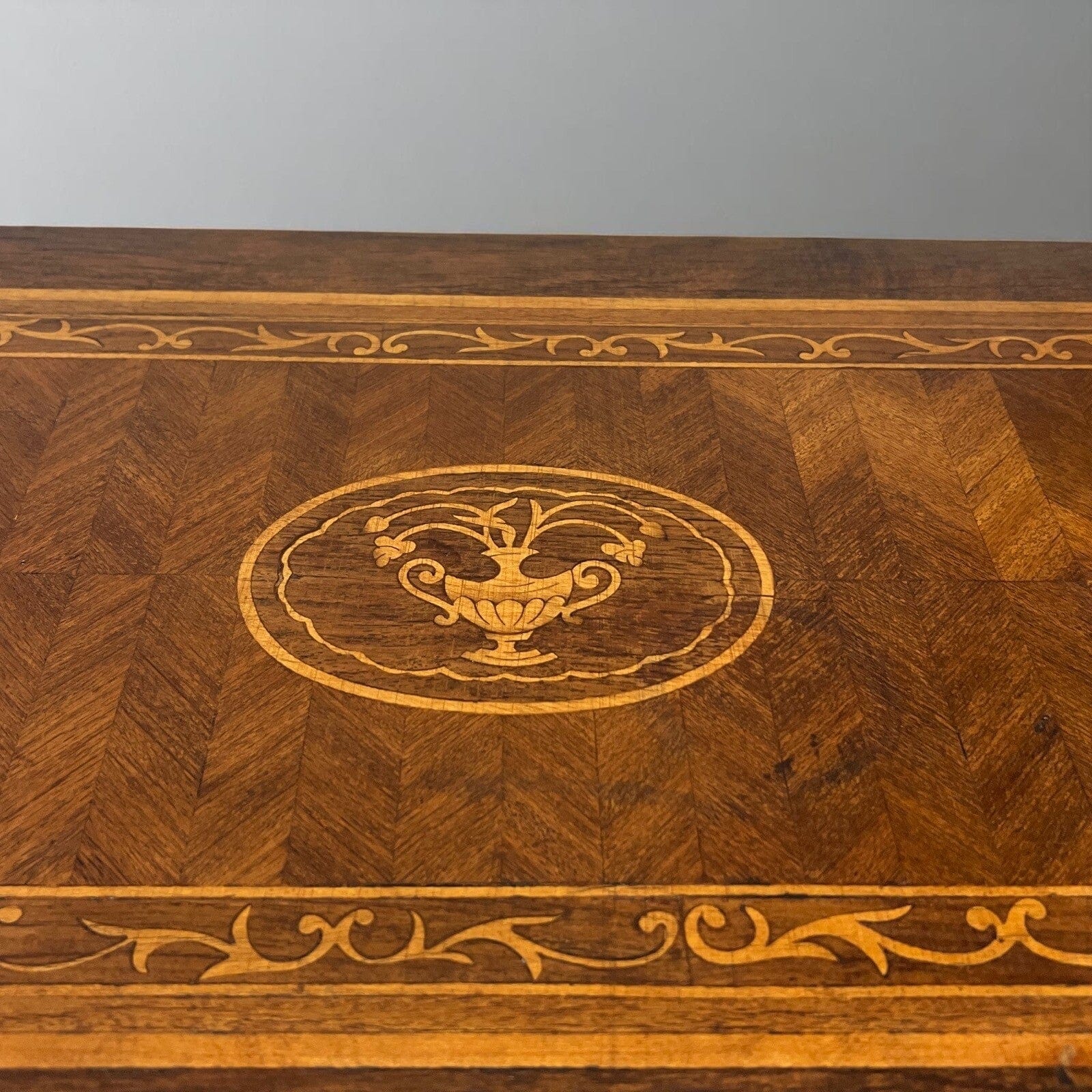 Credenza in Stile Antico Luigi XVI legno intarsiata mobile Consolle Madia '900 Categoria  Servante - Servantini