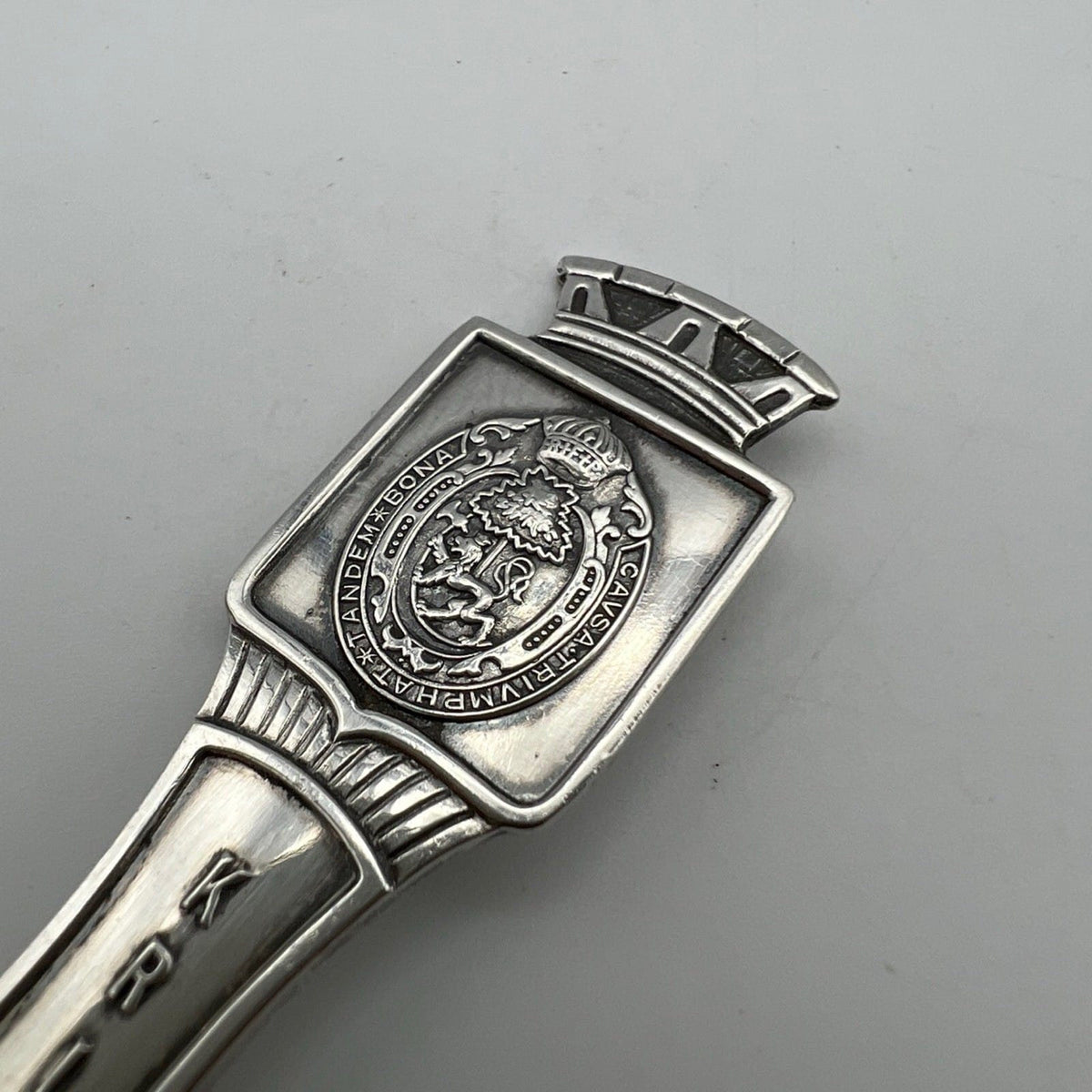 Cucchiaino in argento placcato vintage Souvenir Kristiansand Novergia stemma Categoria  Sheffield & Argento